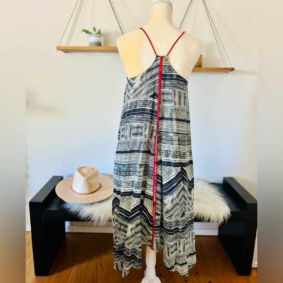 Mod Asymmetrical Dress - Picture 3 of 3